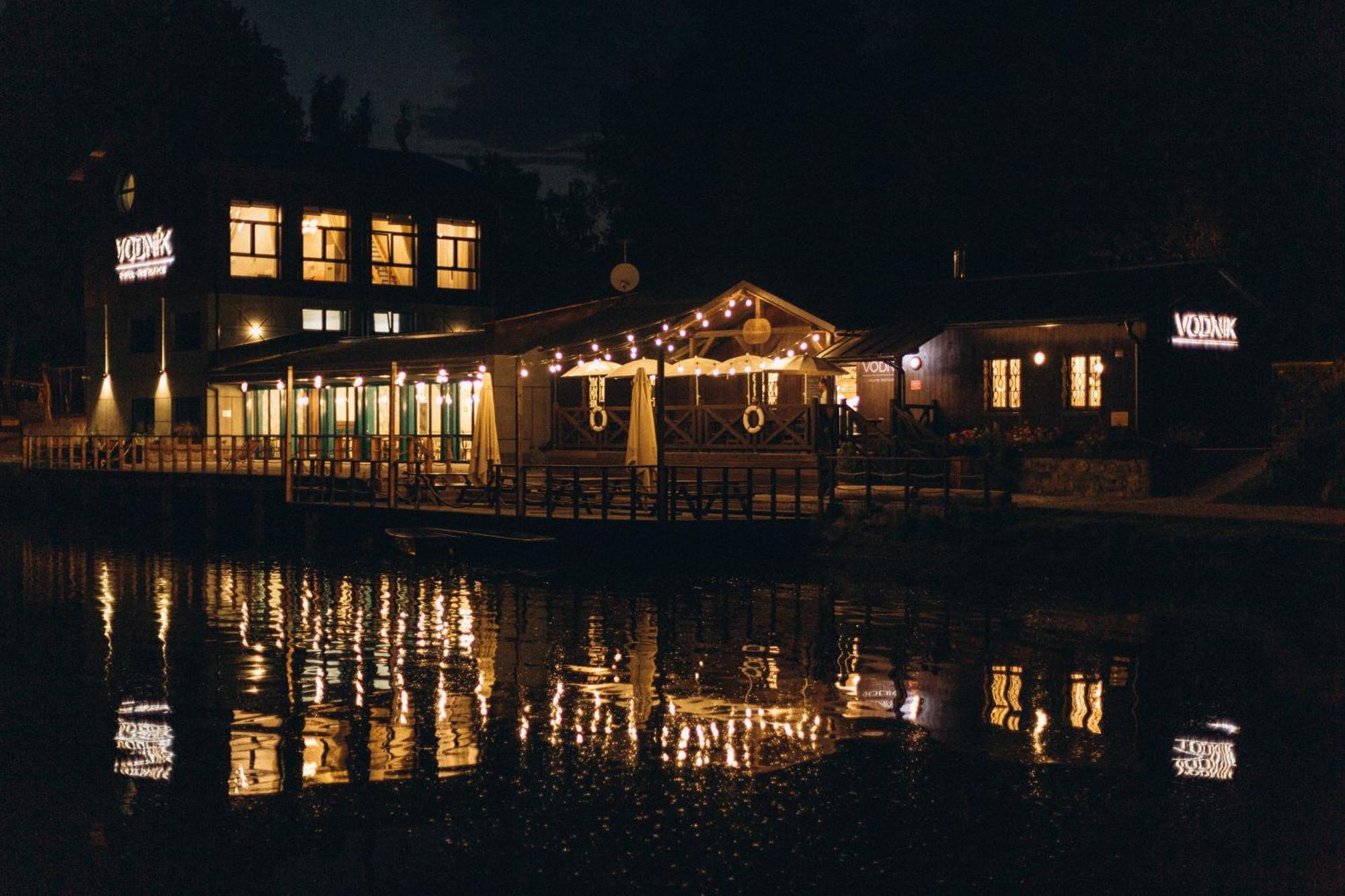 Hotel Vodnik Vimperk Luaran gambar